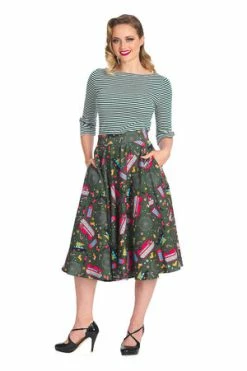 Banned Merry Xmas Stripe Top 21 Banned Merry Xmas Stripe Top -Clorhing Shop 1642529017TP10476 20WHT 20GRN 20SK25400 20WHT 20GRN0021 300x