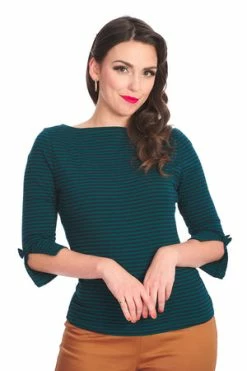 Banned Merry Xmas Stripe Top 14 Banned Merry Xmas Stripe Top -Clorhing Shop 1642529041TP10476GRN 20NVY 200609 300x