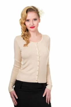 Banned Getaway Cardigan -Clorhing Shop Getaway Cardigan Banned 14 2cc538f0 d18c 49f3 9820 1e06ea5d59c4 300x