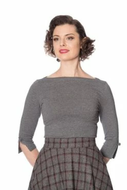 Banned Oonagh Basic Top 86 Banned Oonagh Basic Top -Clorhing Shop Oonagh Basic Top Banned 40 300x