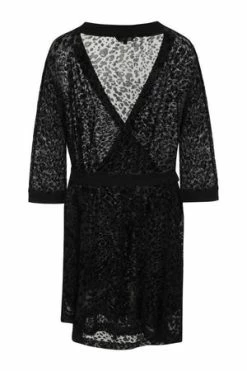 Banned Zephyr Kimono 11 Banned Zephyr Kimono -Clorhing Shop Zephyr Kimono Banned 6 300x