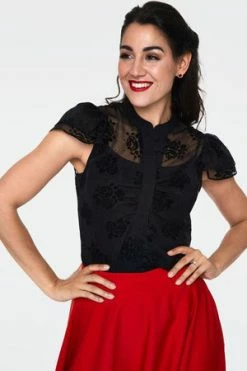 Voodoo Vixen Beza Black Floral Blouse -Clorhing Shop beza black floral blouse tpa 2266 03.951 300x