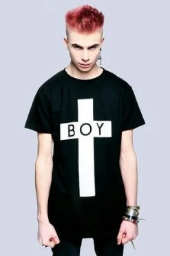 Long Clothing Boy Cross T-Shirt - Unisex 15 Long Clothing Boy Cross T-Shirt - Unisex -Clorhing Shop boy cross t shirt unisex long clothing 6 300x