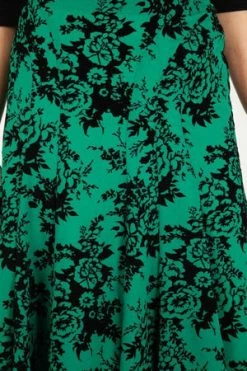 Voodoo Vixen Chloe Rose Skirt -Clorhing Shop chloe rose skirt voodoo vixen 10 300x