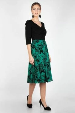 Voodoo Vixen Chloe Rose Skirt -Clorhing Shop chloe rose skirt voodoo vixen 6 300x