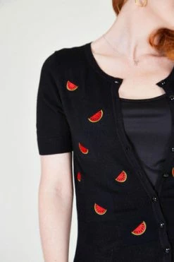 Voodoo Vixen Elaina Watermelon Cardigan 20 Voodoo Vixen Elaina Watermelon Cardigan -Clorhing Shop elaina watermelon black cardigan voodoo vixen 4 4187edcc c873 45d1 a914 cb33f303722d 300x