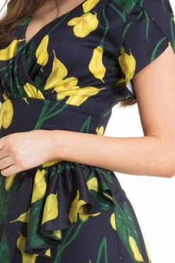 Voodoo Vixen Flora Calla Lily 40s Style Dress -Clorhing Shop flora calla lily 40s style dress voodoo vixen 4 300x