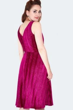 Voodoo Vixen Irene Velvet Midi Dress -Clorhing Shop irene velvet midi dress dra 8379 mag 05.1463 5f2a82bd 86c7 409e a6f5 0f0d3373feac 300x