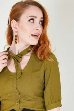 Voodoo Vixen Katherine 40s Style Green Blouse -Clorhing Shop katherine 40s style green blouse tpa 1914 grn 01.425 300x