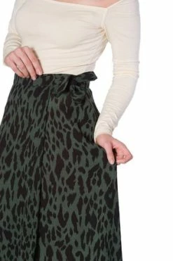 Banned New York Loft Skirt -Clorhing Shop new york loft skirt banned 4 300x