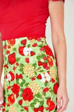 Voodoo Vixen Pippin Apple Print Pencil Skirt -Clorhing Shop pippin apple print pencil skirt voodoo vixen 6 300x
