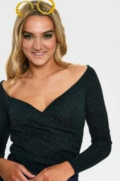 Voodoo Vixen Starlynn Snowflake Off The Shoulder Top -Clorhing Shop tpa 2259 bi 03 300x