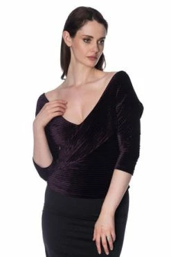 Banned Vera Velvet Top 6 Banned Vera Velvet Top -Clorhing Shop vera velvet top banned 3 300x