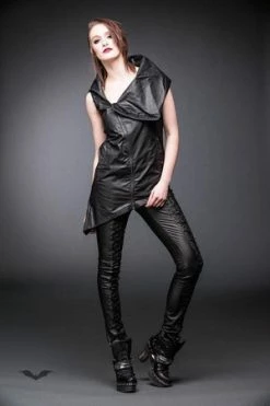 QUEEN OF DARKNESS Vest With Big Collar And Asymmetric Zipper -Clorhing Shop vest with big collar and asymmetric zipper queen of darkness 3 300x